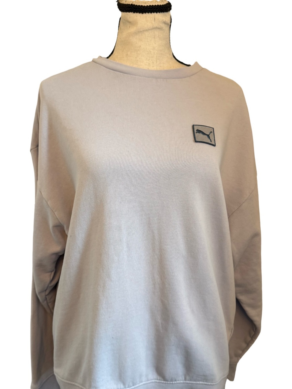 Puma Women’s Medium Oversized Lavender Crewneck Sweatshirt Logo Pullover 25x24